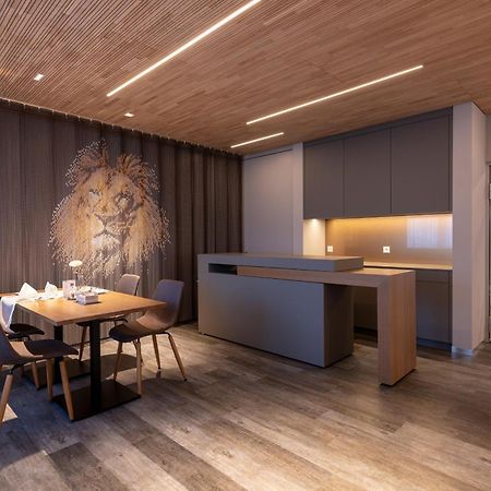 Landgasthof Lowen Sulgen エクステリア 写真